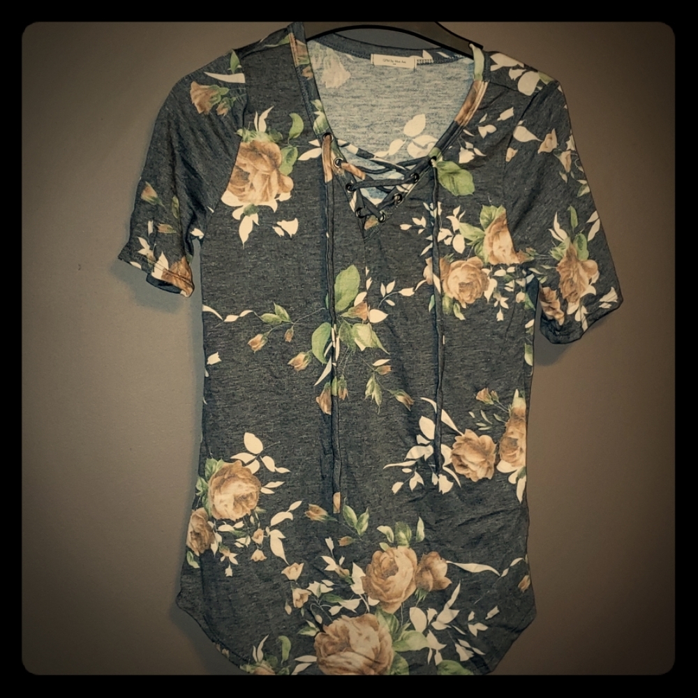 lace up floral top
